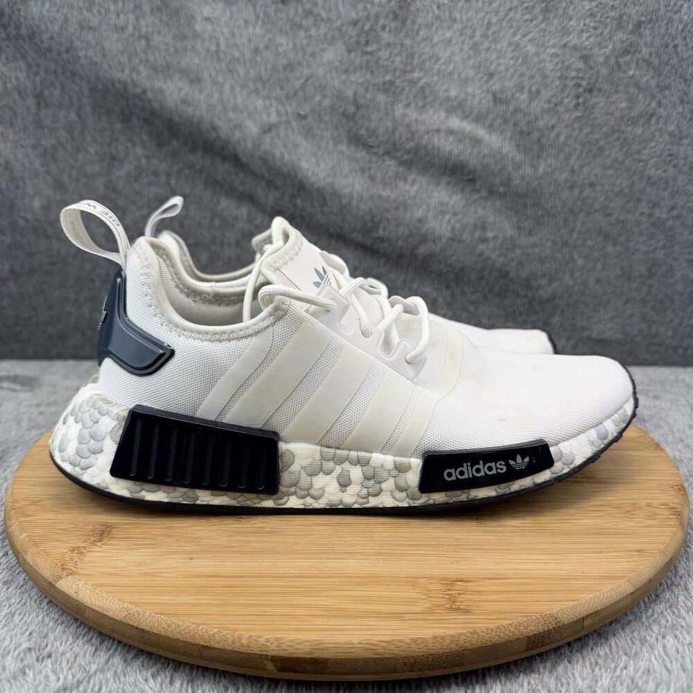 Adidas NMD R1 Shoes Womens Size 8.5 White Parley Boost Sneakers AGW9476